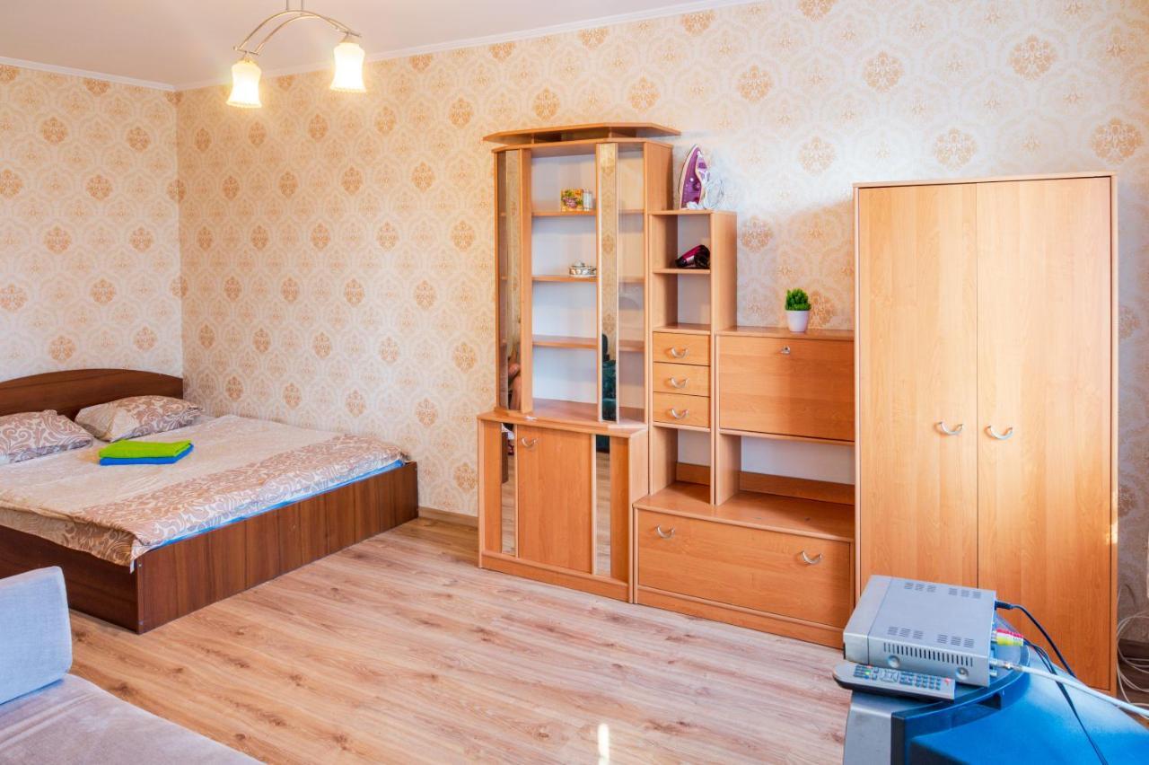 Квартира По Улице Федорова 1 Kiev Exterior foto